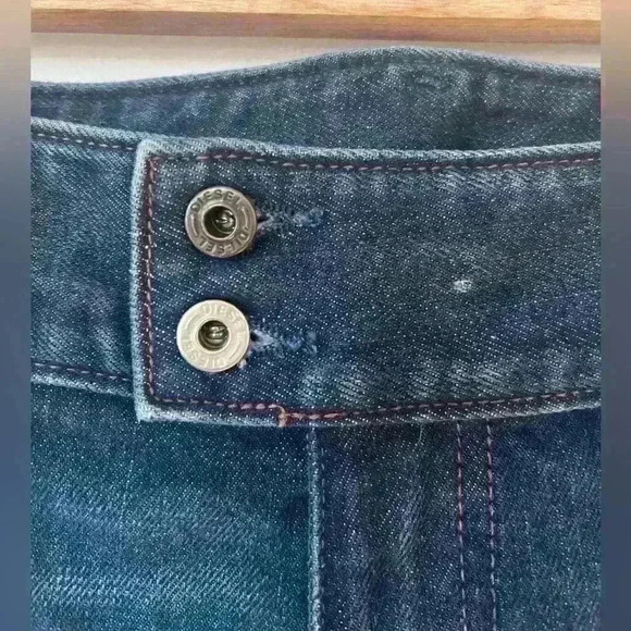 Diesel women’s low rise straight  leg jeans, sz 31 - Picture 3 of 7